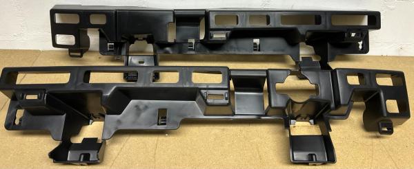 Aufnahme/Halter Stoßfänger hinten Renault 850902532R - Dacia Dokker